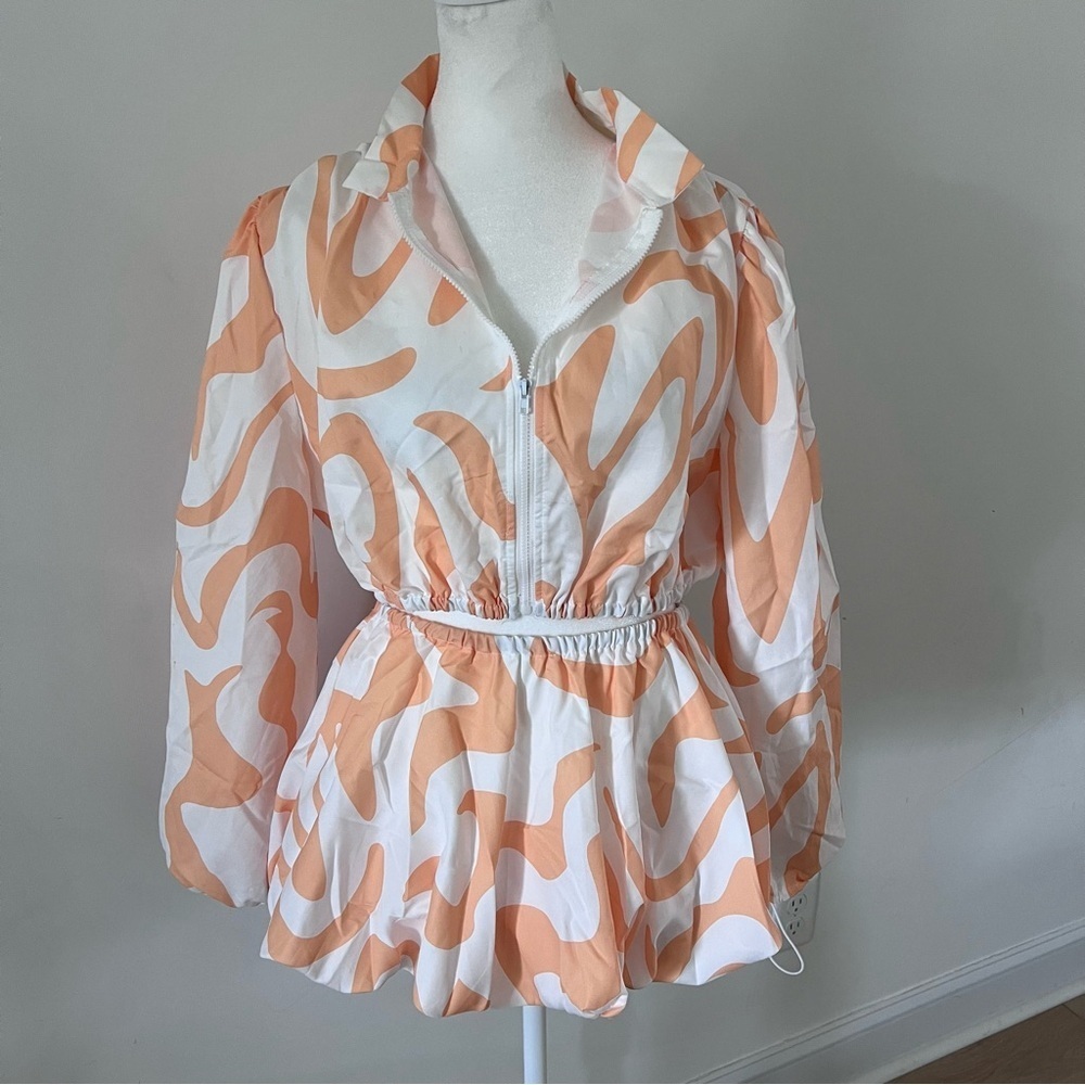 Creamsicle Sporty Lightweight Bubble Mini Skirt & Cropped Jacket 2 Piece Set - Picture 3 of 5